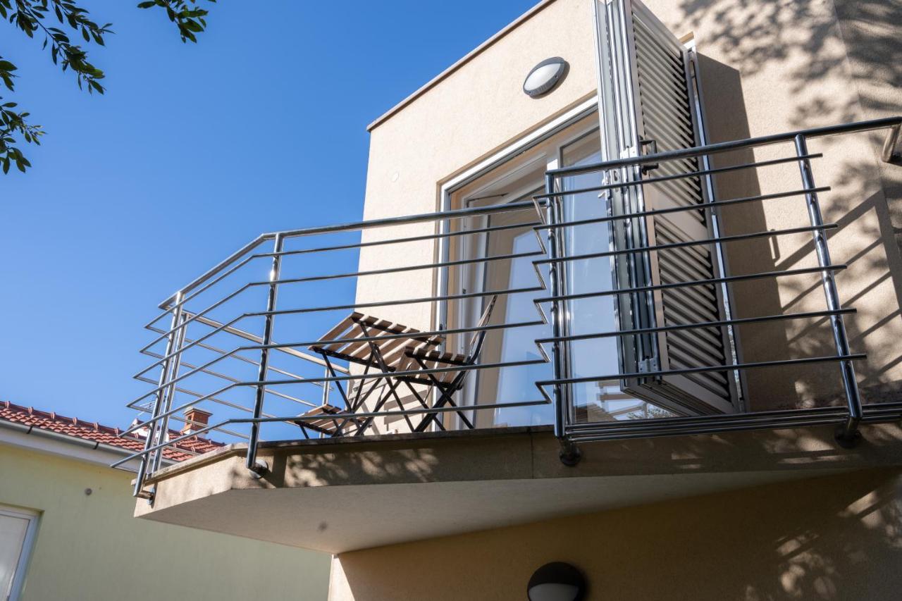 Apartment Davor Malinska Zewnętrze zdjęcie